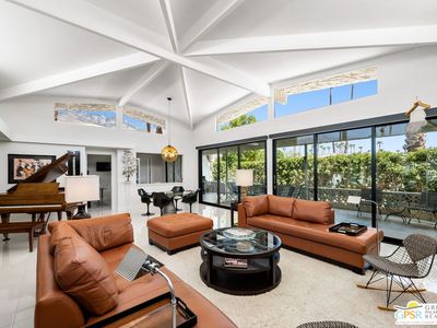 1554 E Canyon Estates Dr, Palm Springs, CA, 92264