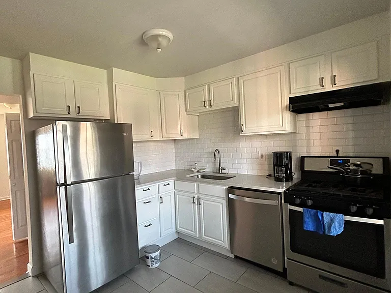 3 Dartmouth Ave #3A — Photo 2