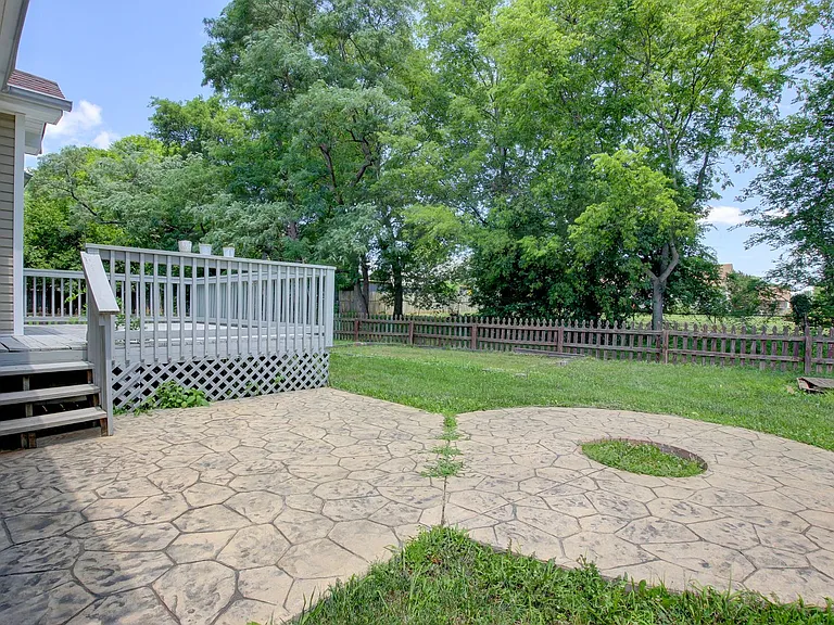 3729 Kendra Ct N — Photo 51