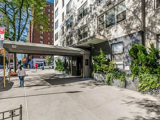 Sold by Sotheby's International Realty | media 13