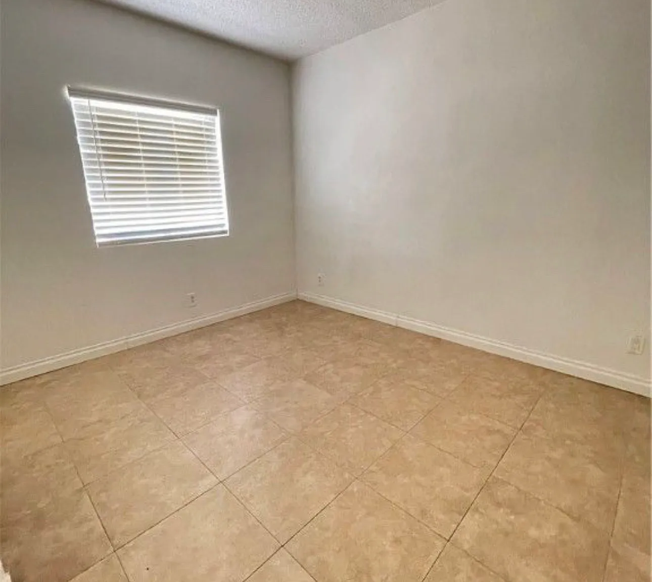 5675 E Lake Mead Blvd — Photo 4