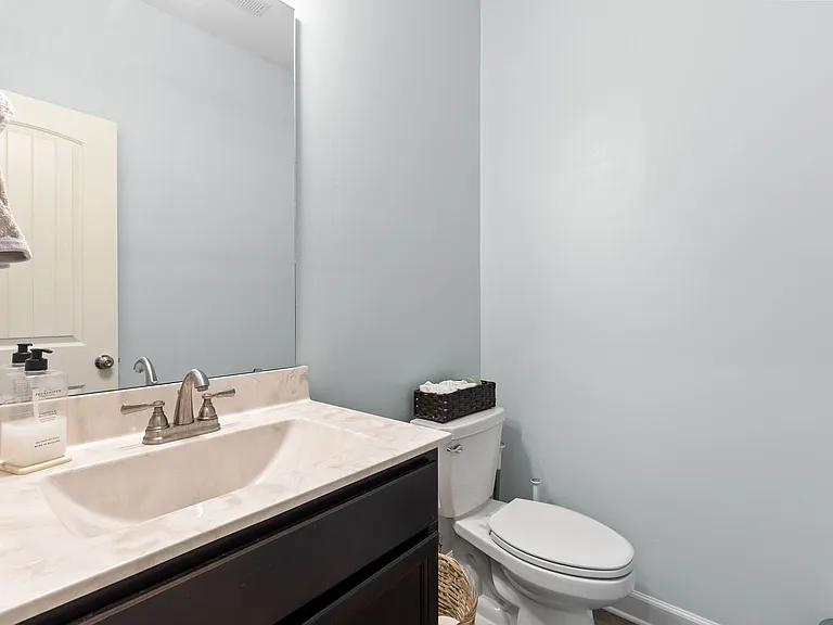 50 Basswood Ct — Photo 17