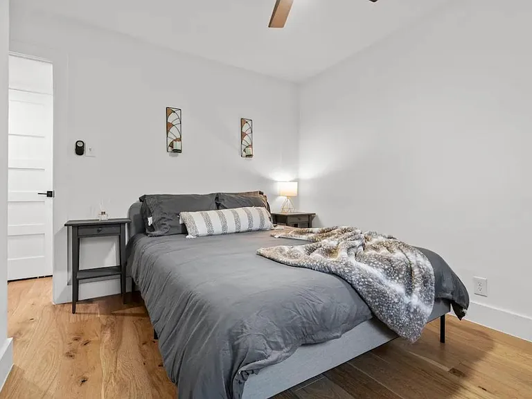 2104 Lamplight Village Cir #B — Photo 14