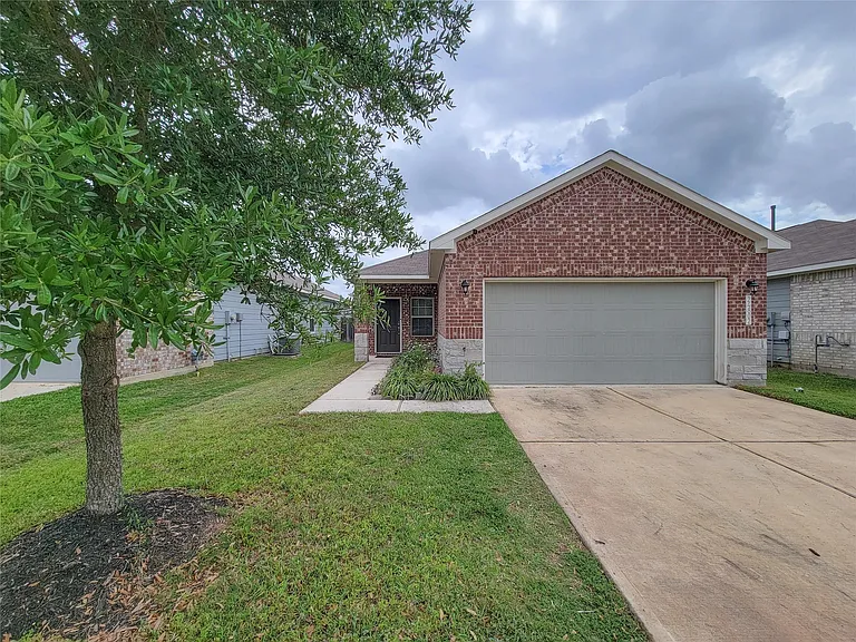 24802 Winema Woods Ln — Photo 30