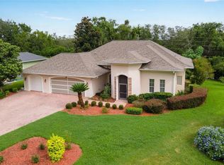 5239 Grove Mnr, Lady Lake, FL 32159