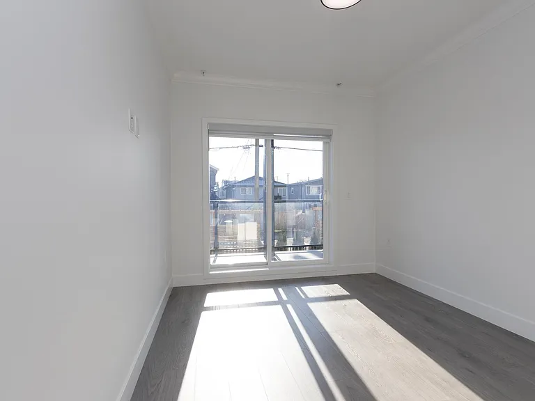 2122 E 32nd Ave #205 — Photo 12