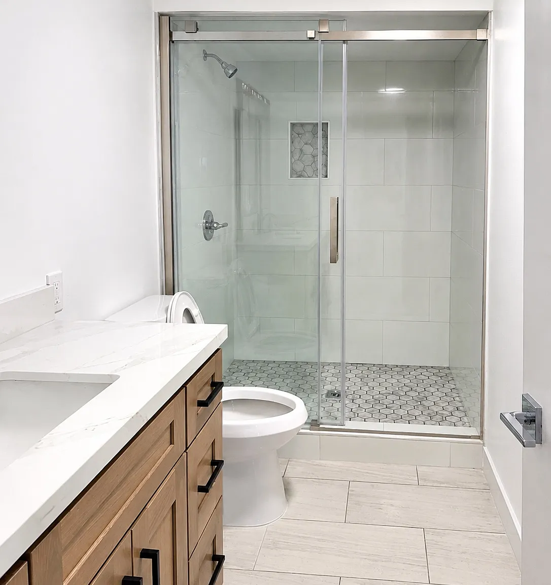 5 bed, 1676 sqft, $1,200 — Photo 4