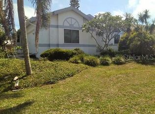 108 4th St, Belleair Beach, FL 33786