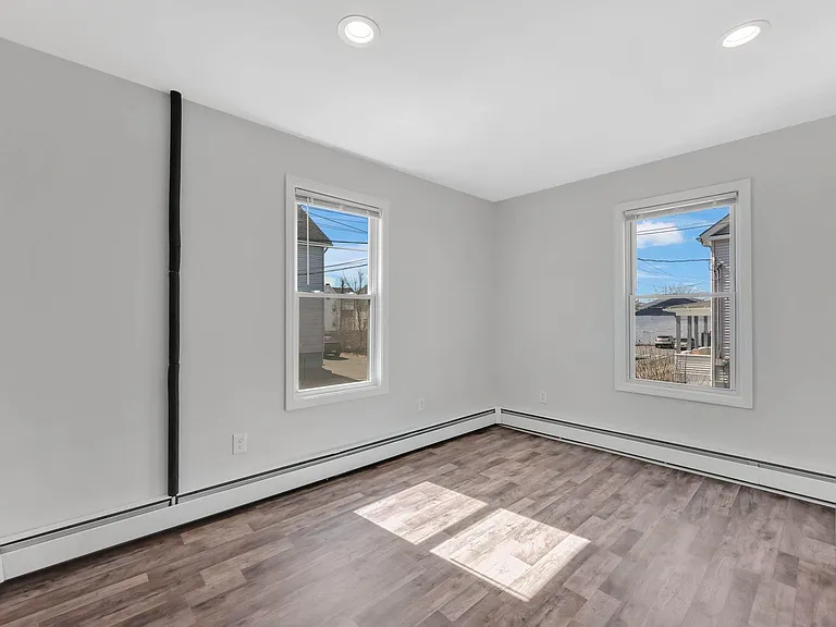 19 Maple Ave #19A — Photo 11