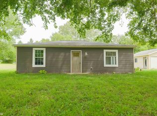 5164 Augusta Main Rd, Burlington, IA 52601