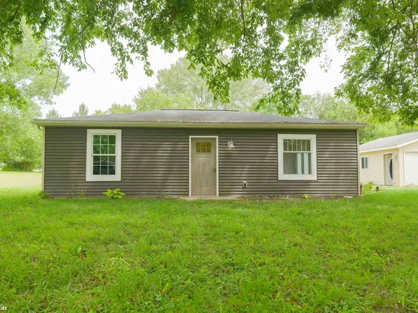 5164 Augusta Main Rd, Burlington, IA 52601