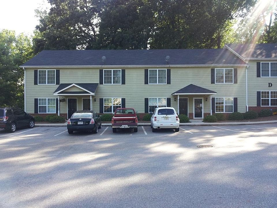 Street View of Apartment