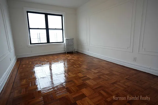 Rented by Norman Raindel, LREB | media 49