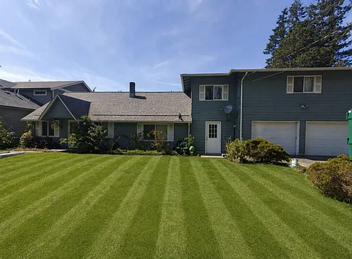 1017 Yew St Photo 1