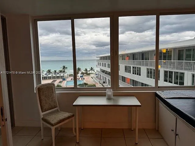 5401 Collins Ave #430 — Photo 34
