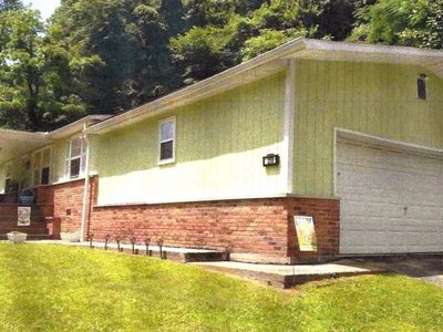 259 Buffalo Mtn, Williamson, WV, 25661