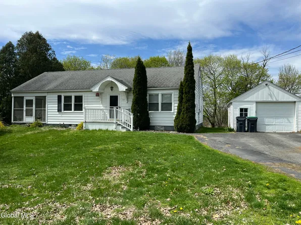 113 Valleyview Avenue, Troy, NY 12182