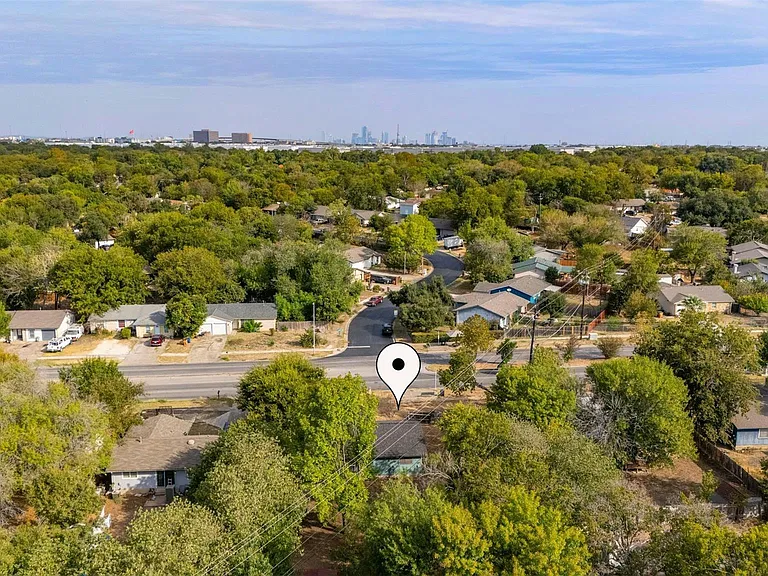 2523 E Stassney Ln — Photo 31
