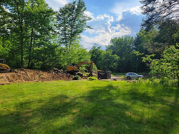 2nd image of 48 Village Hill Rd