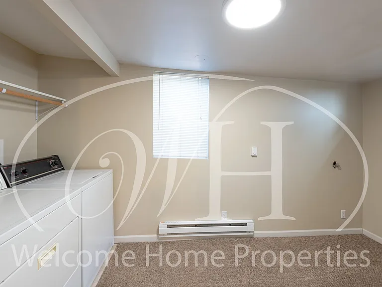 43 NE Ash Ave — Photo 10