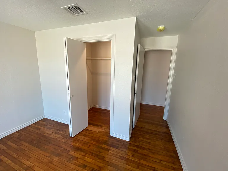 2215 Cincinnati Ave #201 — Photo 5