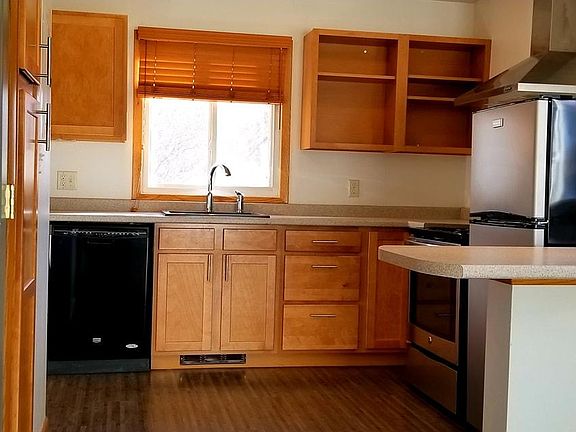 5th image of 105 E Pershing Ave