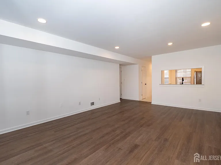 801 Woodbridge Commons Way — Photo 9