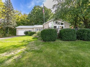 997 Old Vineyard Rd, Middlesex, NY 14507