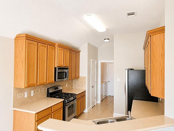 5th image of 24914 Rosevale Ct