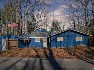 2106 Jefferson Rd, Harrison, MI 48625