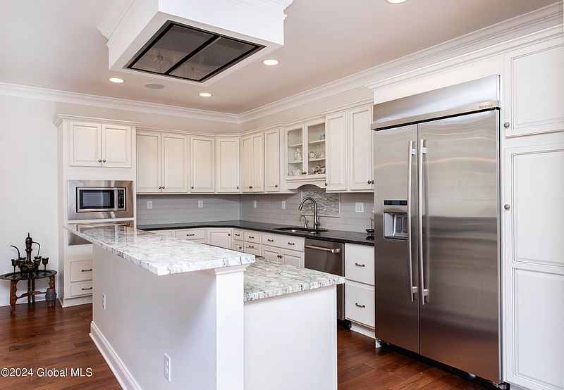 5th image of 34 Cambridge Way
