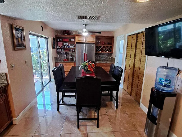 7716 Alhambra Blvd — Photo 5
