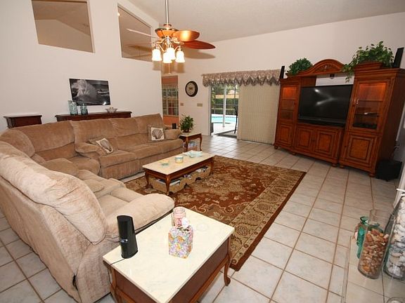 3rd image of 7710 Twin Pines Ct