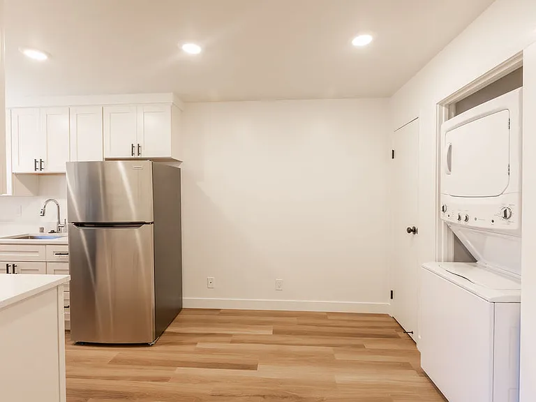 3771 Miramar Way — Photo 13