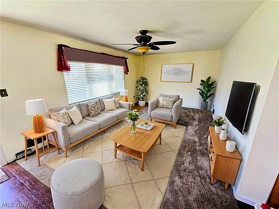 5th image of 534 Westwood Dr