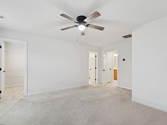 4th image of 812 Hoopes Ln