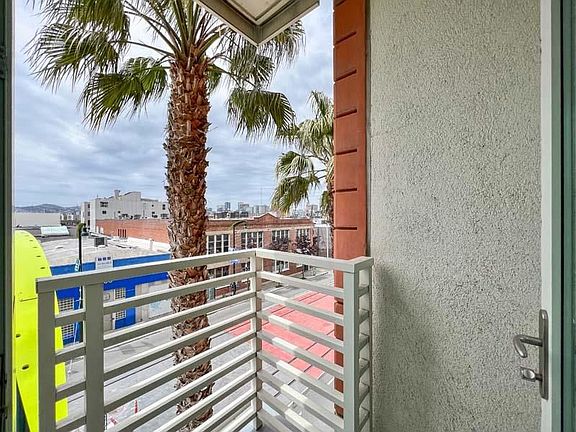 3rd image of 555 4th St Unit 419