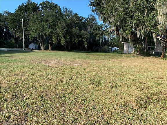 4th image of 38 Lake Stearns Dr