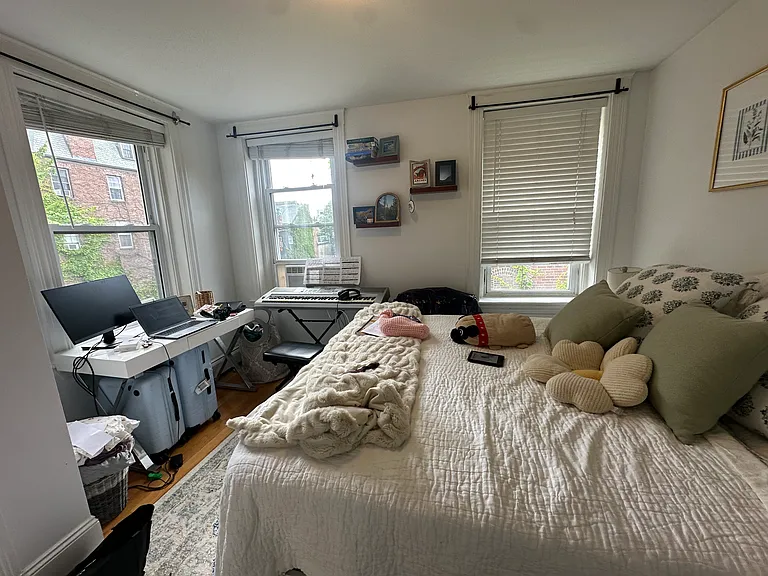 29 Grove St #6 — Photo 6
