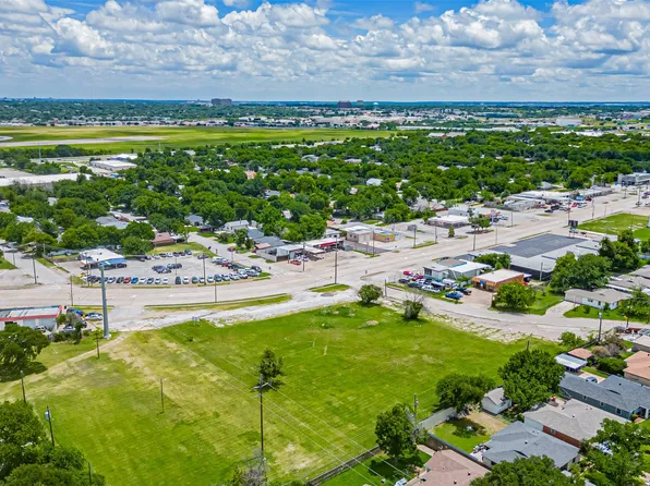 730 S Cherry Ln, White Settlement, TX 76108