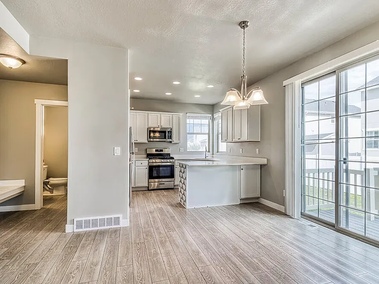 1083 W Osprey Dr — Photo 7