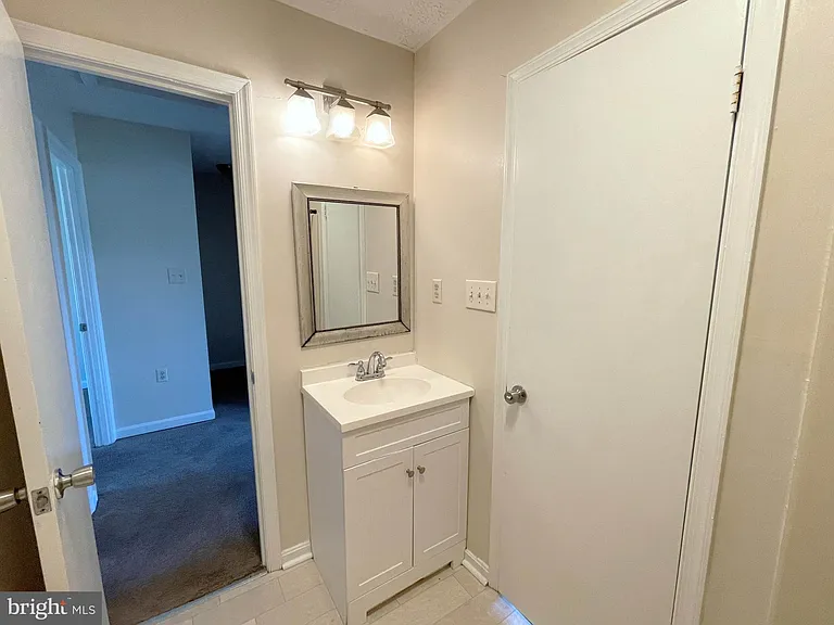21845 Ronald Dr — Photo 16