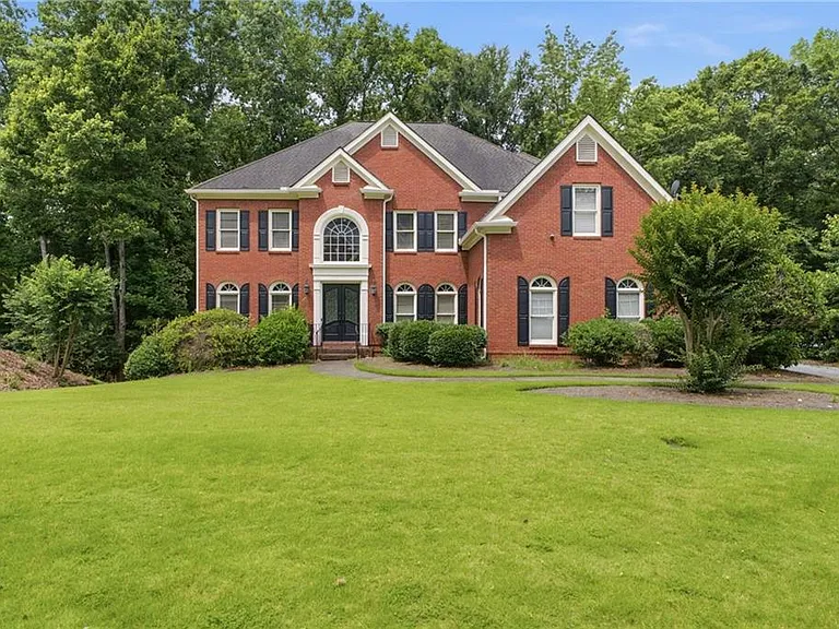 730 Rose Creek Cir — Photo 2