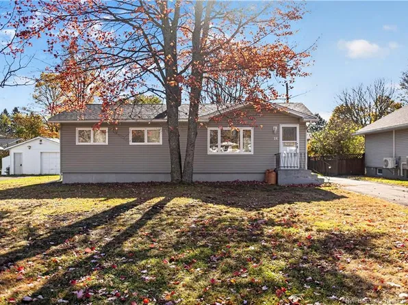 114 Traynor St, Riverview, NB E1B 3B2