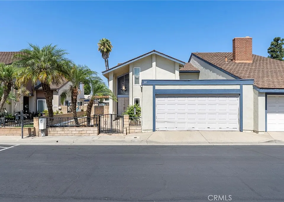 207 Los Padres Ln