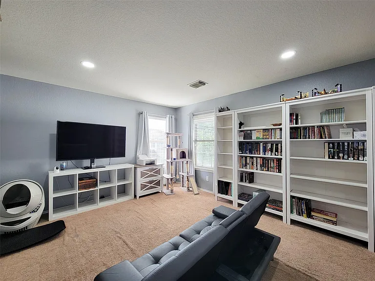 18235 Valebluff Ln — Photo 15