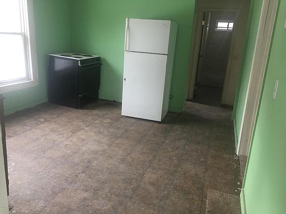 3rd image of 1139 N Pennsylvania Ave #2