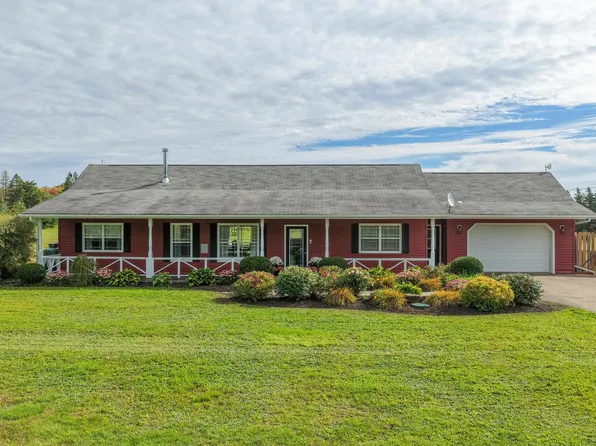 1404 Church Rd, Charlotte Parish, PE C0A 1N0