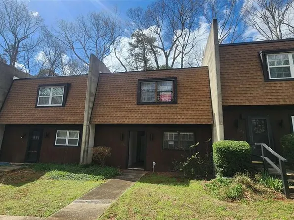 723 Cedar Pointe Ct SW, Marietta, GA 30008