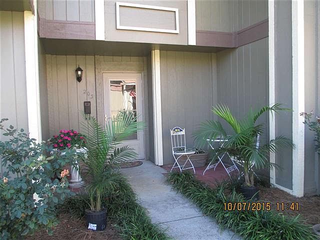 2nd image of 203 Featherstone Dr